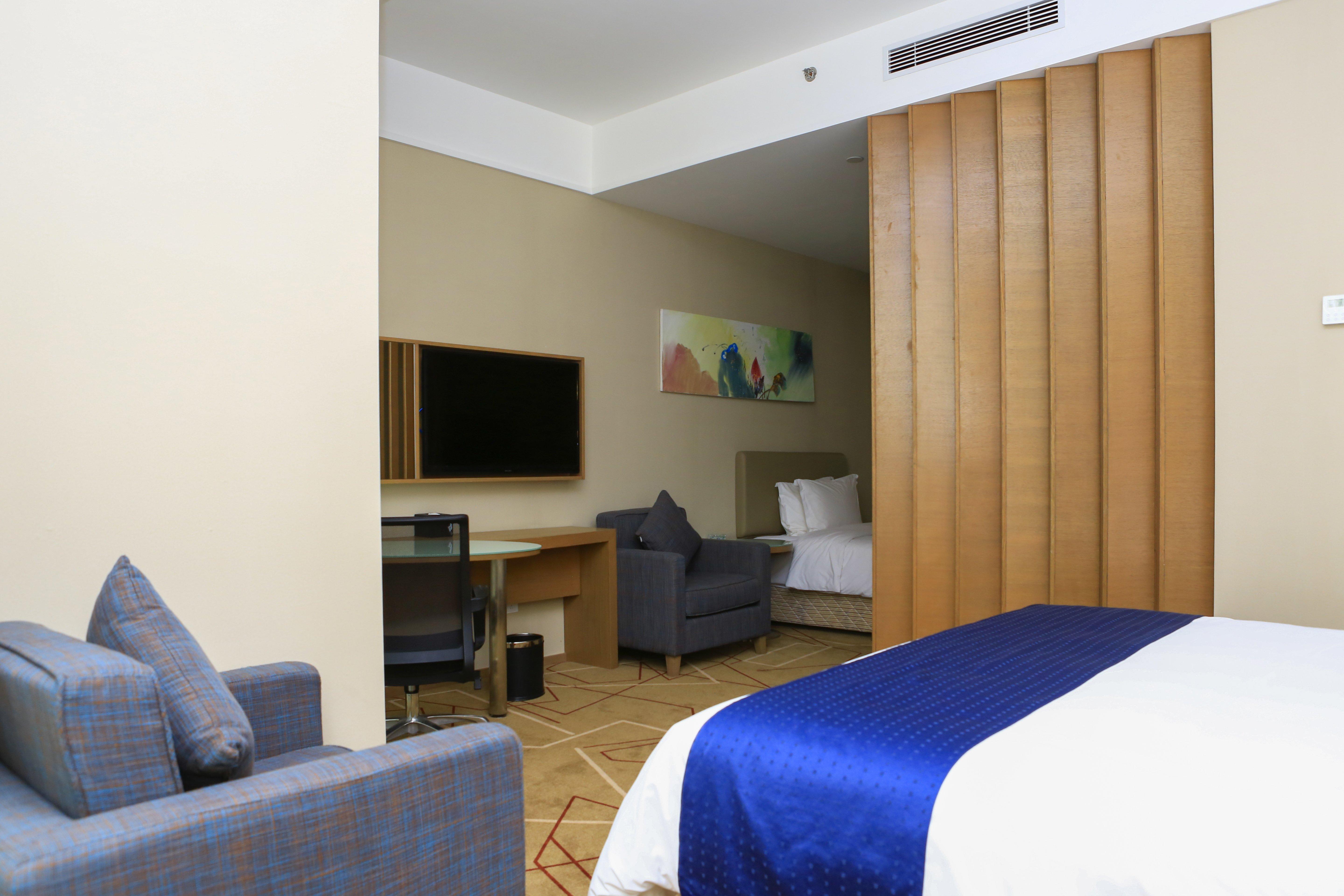 Holiday Inn Express Chengdu West Gate By Ihg Dış mekan fotoğraf